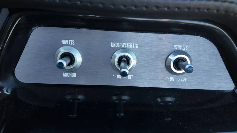 Slide: The Image of MasterCraft NXT24 2021 - 30