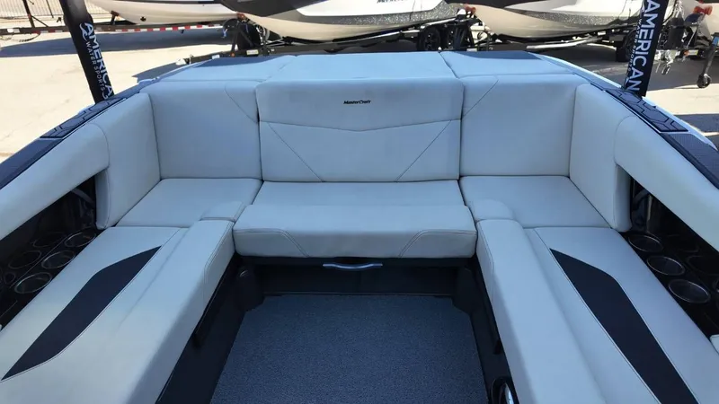 Slide: The Image of MasterCraft NXT24 2021 - 43