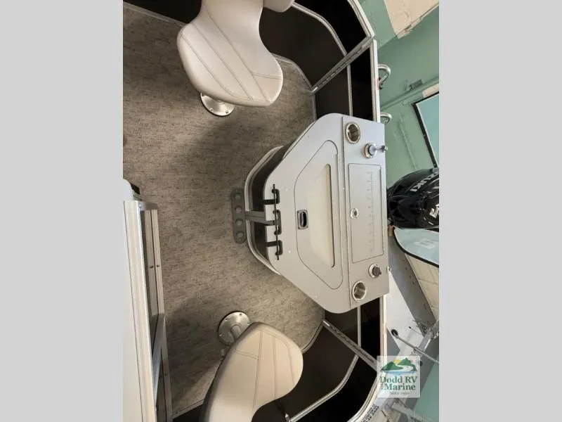 Slide: The Image of LE Series 222FCR 2025 - 19