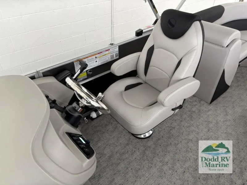 Slide: The Image of LE Series 222RS 2025 - 11