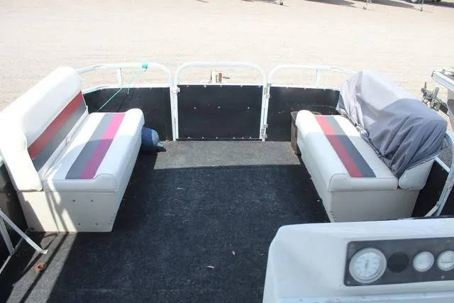 Slide: The Image of Weeres Pontoons DELUXE 20-21 FISHERMAN SERIES 1995 - 10