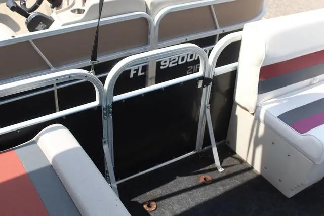 Slide: The Image of Weeres Pontoons DELUXE 20-21 FISHERMAN SERIES 1995 - 11