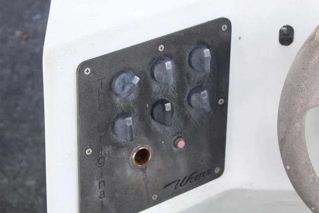 Slide: The Image of Weeres Pontoons DELUXE 20-21 FISHERMAN SERIES 1995 - 16