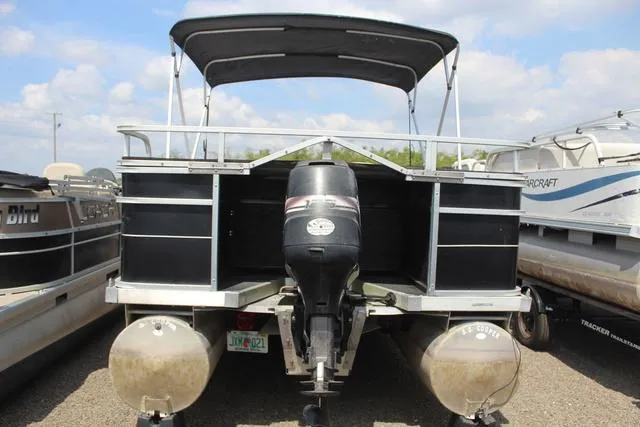 Slide: The Image of Weeres Pontoons DELUXE 20-21 FISHERMAN SERIES 1995 - 5