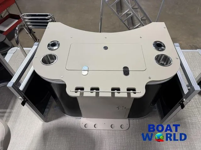 Slide: The Image of 2025 Tahoe Sport 2185 Rear Fish boat console with cup holders and storage. - 19