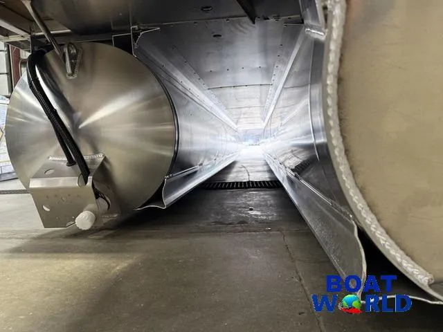 Slide: The Image of 2025 Tahoe Sport 2385 Rear Fish Tritoon undercarriage view with Honda 4-Stroke EFI engine. - 39