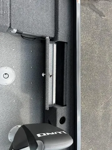 Slide: The Image of Lund 1775 Adventure Sport 2026 - 21