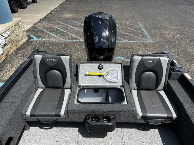 Slide: The Image of Lund 1775 Adventure Sport 2026 - 22