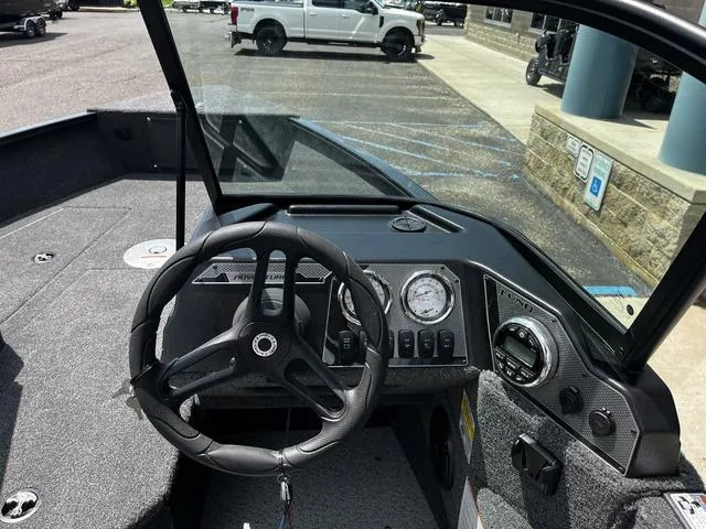 Slide: The Image of Lund 1775 Adventure Sport 2026 - 23