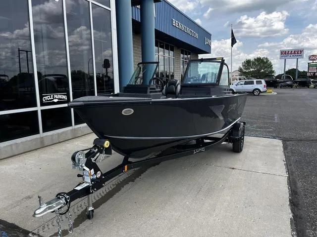 Slide: The Image of Lund 1775 Adventure Sport 2026 - 7