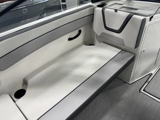 Slide: The Image of Yamaha AR220 2025 - 10