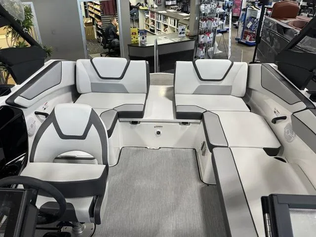 Slide: The Image of Yamaha AR220 2025 - 7