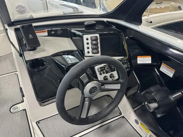 Slide: The Image of Yamaha AR220 2025 - 9