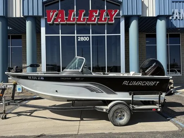 Slide: The Image of Alumacraft Trophy 185 2013 - 1