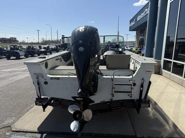 Slide: The Image of Alumacraft Trophy 185 2013 - 4