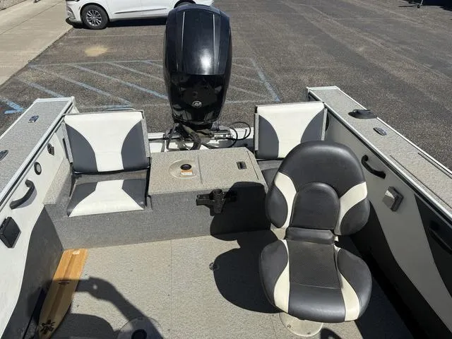 Slide: The Image of Alumacraft Trophy 185 2013 - 9