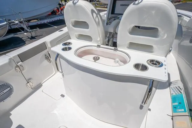 Slide: The Image of Sea Pro 262 Center Console 2025 - 11