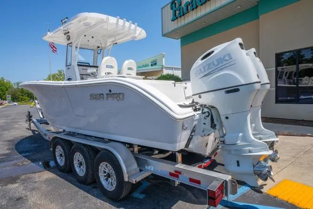 Slide: The Image of Sea Pro 262 Center Console 2025 - 2