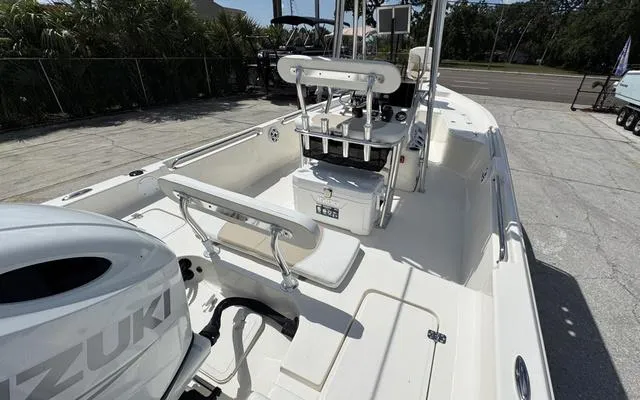 Slide: The Image of Bulls Bay 2200 CC 2025 - 14