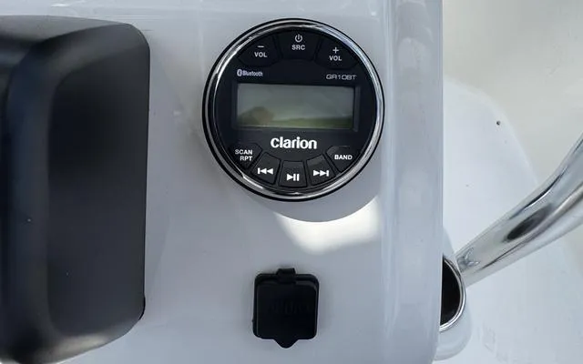 Slide: The Image of Bulls Bay 2200 CC 2025 - 20