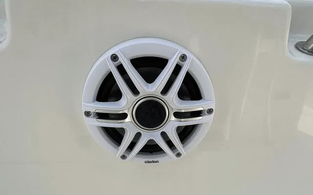 Slide: The Image of Bulls Bay 2200 CC 2025 - 28