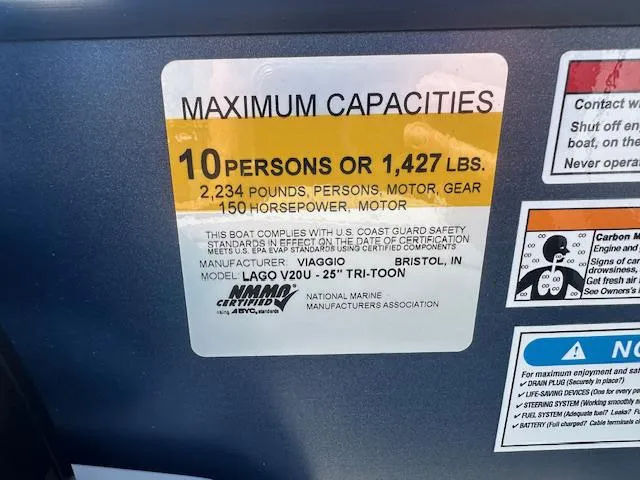 Slide: The Image of Viaggio V 20 U 2024 boat capacity label: 10 persons or 1,427 lbs, 150 horsepower. - 7