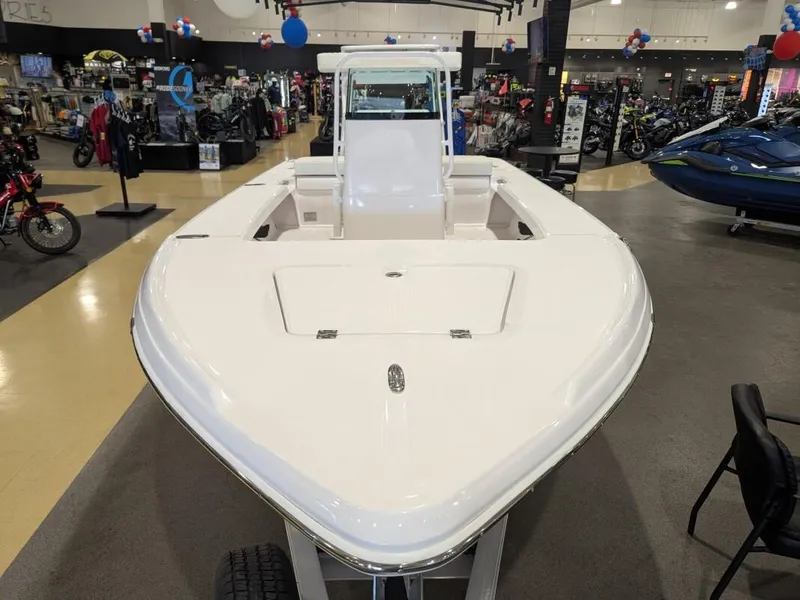 Slide: The Image of Action Craft 17 FLYFISHER 2026 - 18