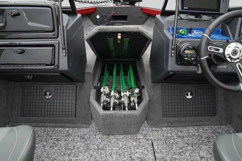 Slide: The Image of Tracker Targa V-19 Combo 2025 - 23