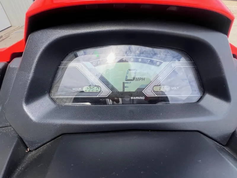 Slide: The Image of Dashboard of a 2017 Yamaha WaveRunner VX Deluxe showing speed and hour meter. - 7