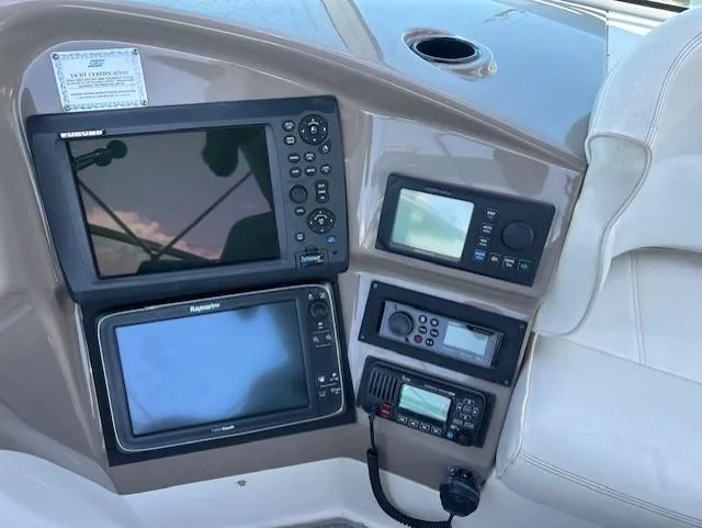 Slide: The Image of Navigation system of the 2000 Carver 450 Voyager Pilothouse. - 11