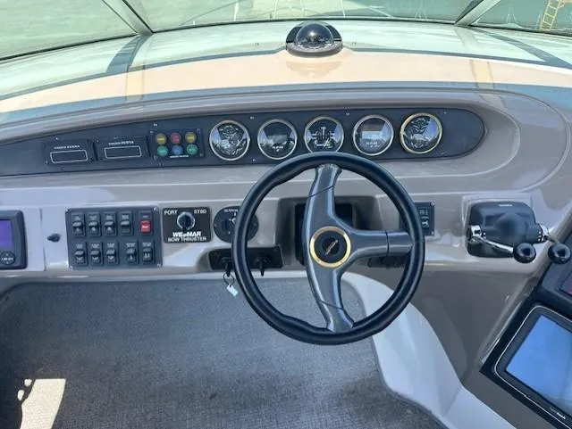 Slide: The Image of Helm of the 2000 Carver 450 Voyager Pilothouse. - 12