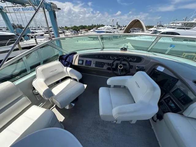Slide: The Image of Interior of 2000 Carver 450 Voyager Pilothouse yacht. - 14