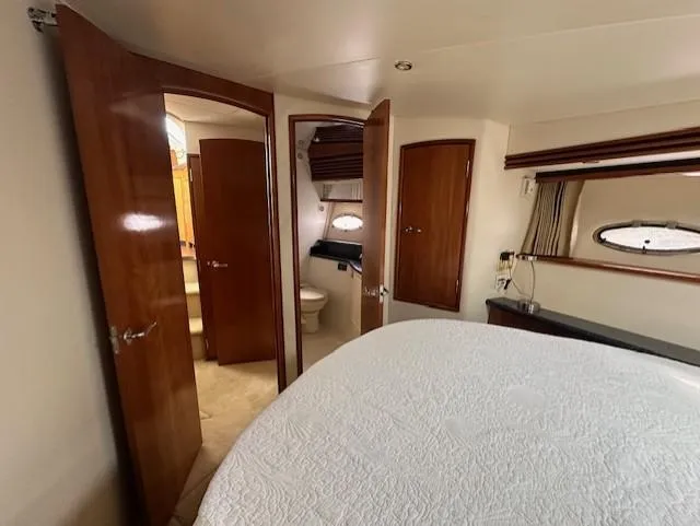 Slide: The Image of Interior of 2000 Carver 450 Voyager Pilothouse with bedroom and bathroom. - 47