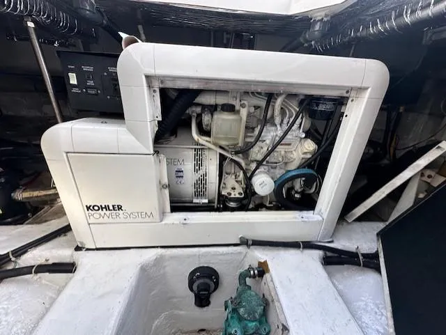 Slide: The Image of Carver Yachts 450 Voyager Pilothouse 2000 - 53