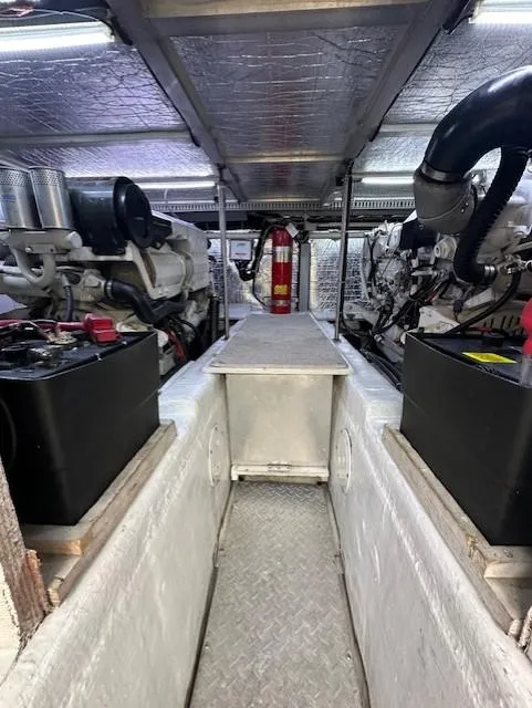 Slide: The Image of Carver Yachts 450 Voyager Pilothouse 2000 - 55