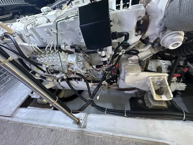 Slide: The Image of Carver Yachts 450 Voyager Pilothouse 2000 - 61