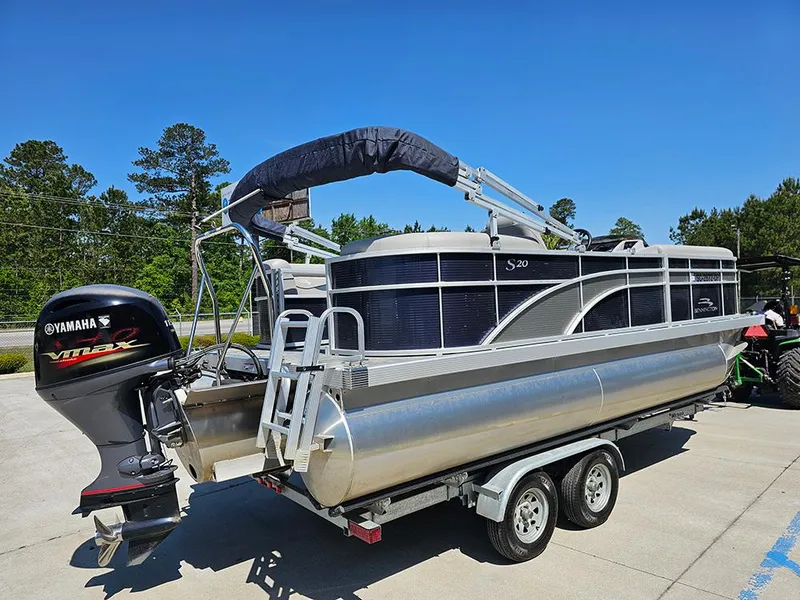 Slide: The Image of 2021 Bennington 20 SSR pontoon boat on trailer with Yamaha VMAX outboard motor. - 7