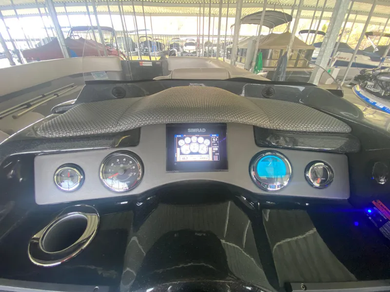 Slide: The Image of Dashboard of 2018 Crest Caliber 250 SLRC boat with gauges and digital display. - 20