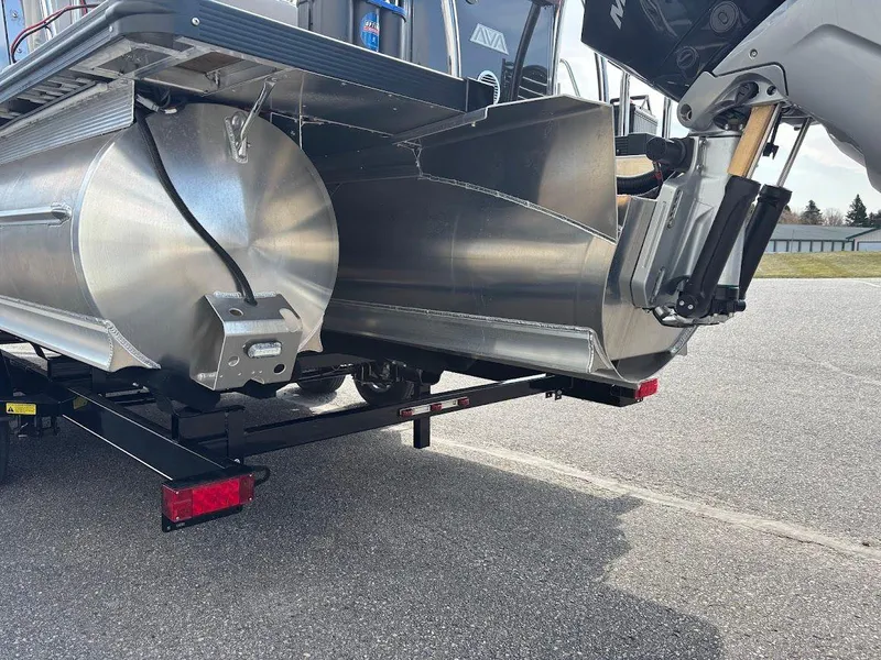 Slide: The Image of 2025 Avalon Catalina Platinum Quad Lounge Shift Windshield 2585 15 - 15