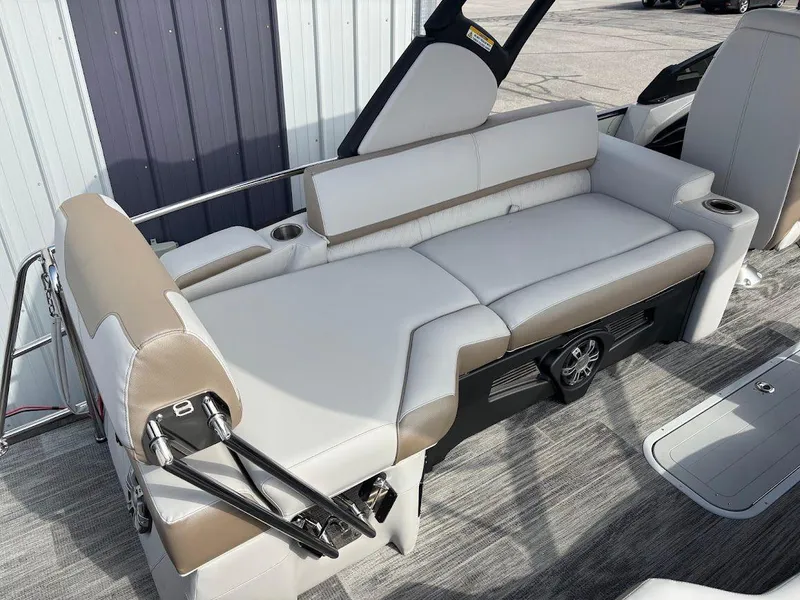 Slide: The Image of 2025 Avalon Catalina Platinum Quad Lounge Shift Windshield 2585 5 - 5