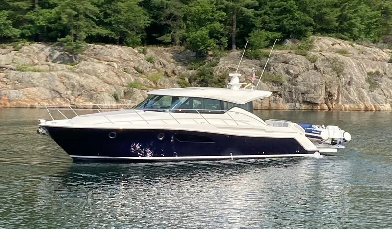 Slide: The Image of Tiara C44 Coupe 2018 - 0