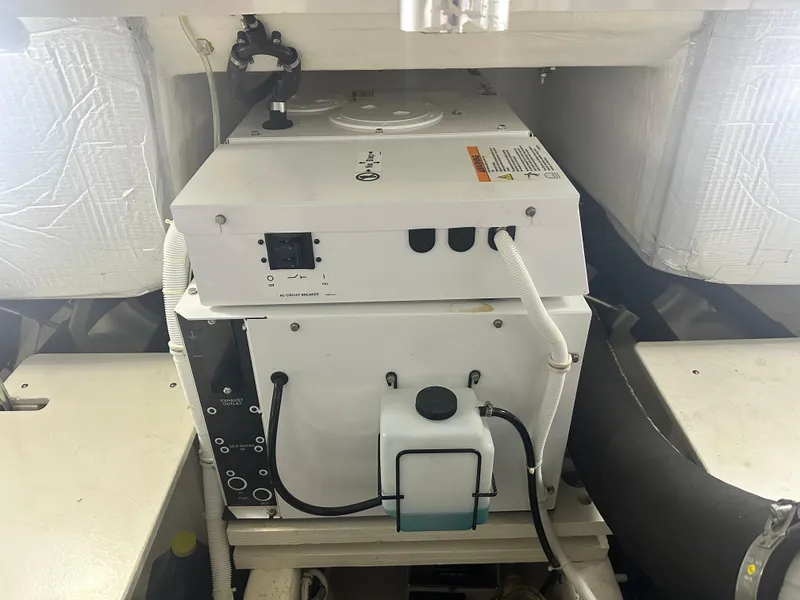 Slide: The Image of Tiara C44 Coupe 2018 - 14