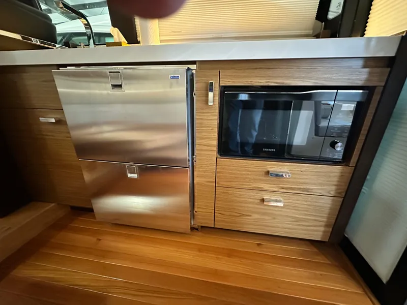 Slide: The Image of Tiara C44 Coupe 2018 - 5