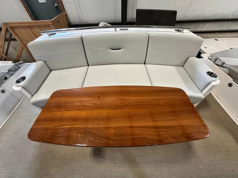 Slide: The Image of Tiara C44 Coupe 2018 - 7