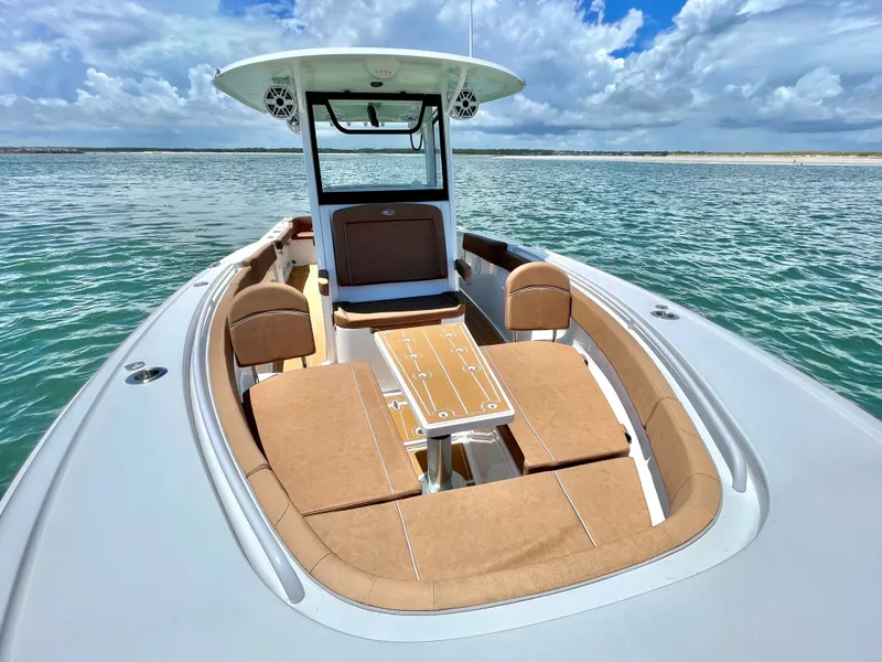 Slide: The Image of Sea Hunt Ultra 305 SE 2024 - 24