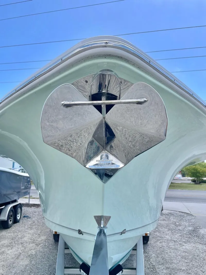 Slide: The Image of Sea Hunt Ultra 305 SE 2024 - 62