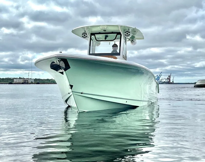 Slide: The Image of Sea Hunt Ultra 305 SE 2024 - 65