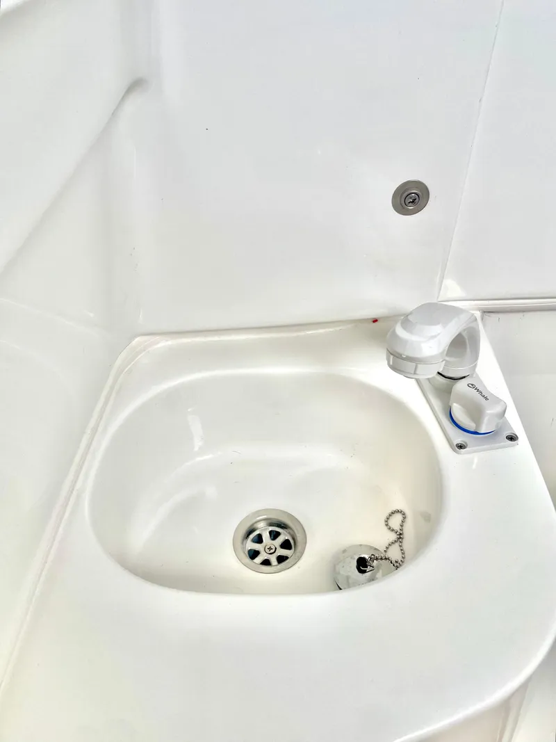 Slide: The Image of Sea Hunt Ultra 305 SE 2024 - 72