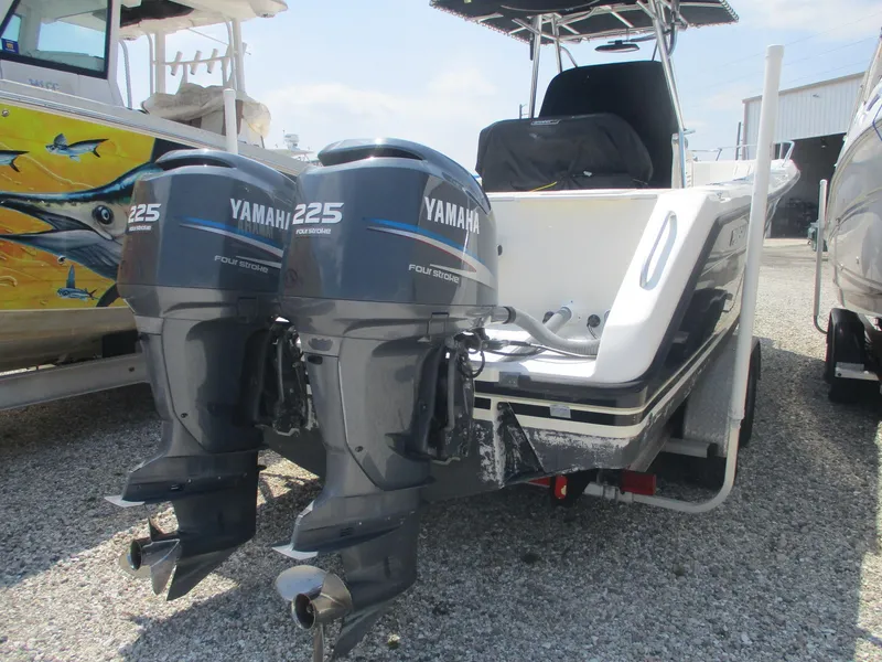 Slide: The Image of 2006 Pursuit 2670 Center Console with twin Yamaha 225 outboard engines. - 1