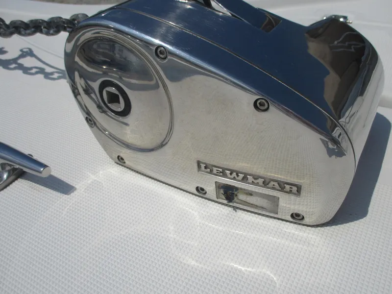 Slide: The Image of Chrome Lewmar winch on 2006 Pursuit 2670 Center Console boat deck. - 15